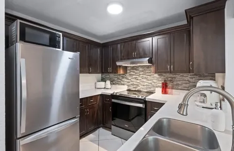 3900 NE 18th Avenue Oakland Park FL 33334