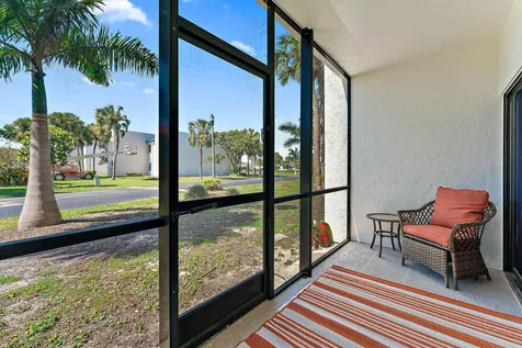1605 S Us Highway Jupiter FL 33477