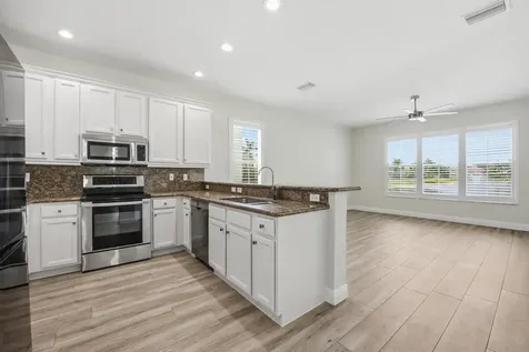 8895 Chestnut Ridge Way Boynton Beach FL 33473