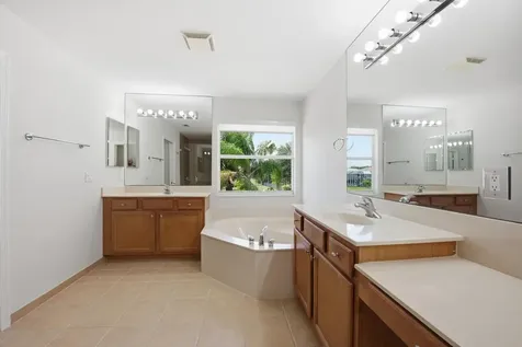8895 Chestnut Ridge Way Boynton Beach FL 33473