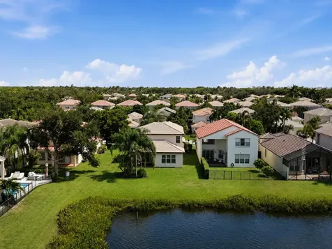 8895 Chestnut Ridge Way Boynton Beach FL 33473