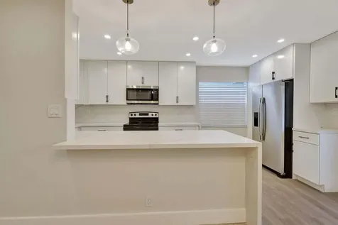 802 Burgundy Q Delray Beach FL 33484