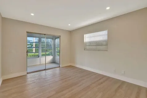 802 Burgundy Q Delray Beach FL 33484