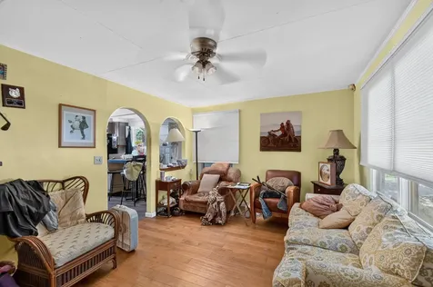 6901 Garden Avenue West Palm Beach FL 33405