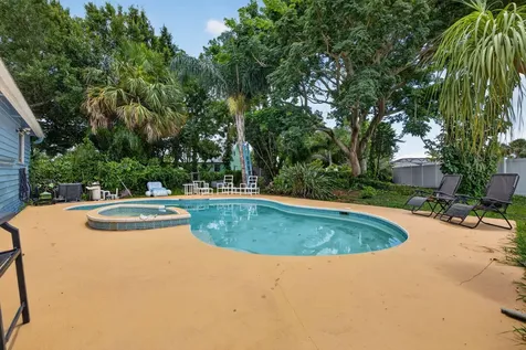 5707 Spruce Drive Fort Pierce FL 34982