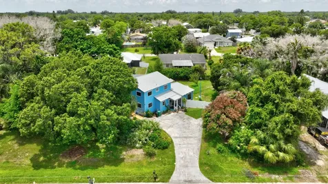 5707 Spruce Drive Fort Pierce FL 34982
