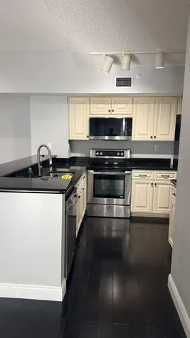 2640 S University Drive Davie FL 33328