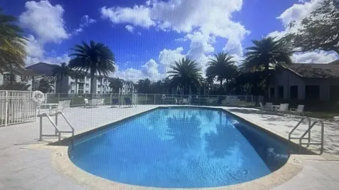 2640 S University Drive Davie FL 33328