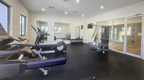 2640 S University Drive Davie FL 33328
