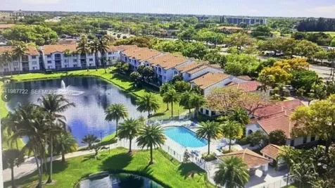 2640 S University Drive Davie FL 33328