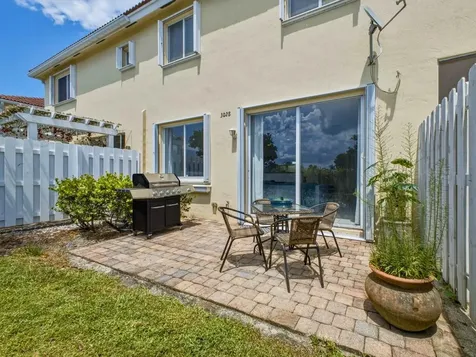 3028 N Evergreen Circle Boynton Beach FL 33426