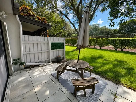 4086 Palm Forest Drive S Delray Beach FL 33445