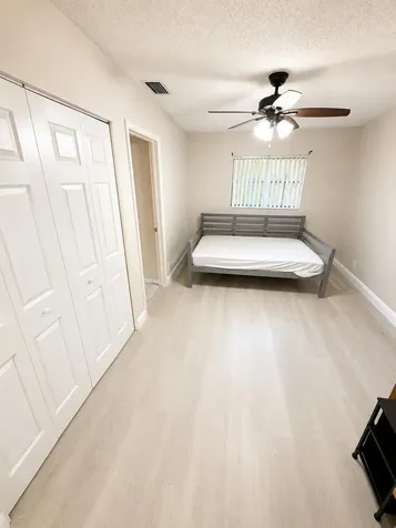 4086 Palm Forest Drive S Delray Beach FL 33445