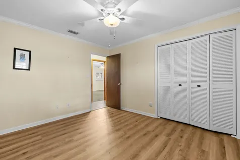 3324 Sunrise Boulevard Fort Pierce FL 34982