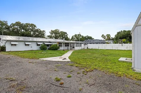 3324 Sunrise Boulevard Fort Pierce FL 34982