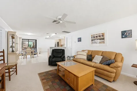 1081 Palama Way Lantana FL 33462