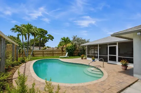 1081 Palama Way Lantana FL 33462