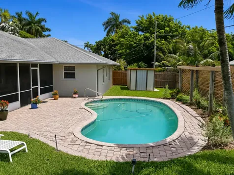 1081 Palama Way Lantana FL 33462