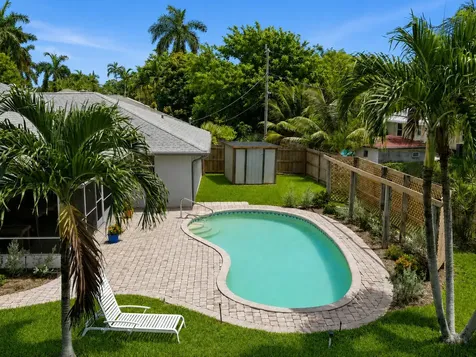 1081 Palama Way Lantana FL 33462