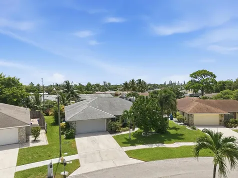 1081 Palama Way Lantana FL 33462