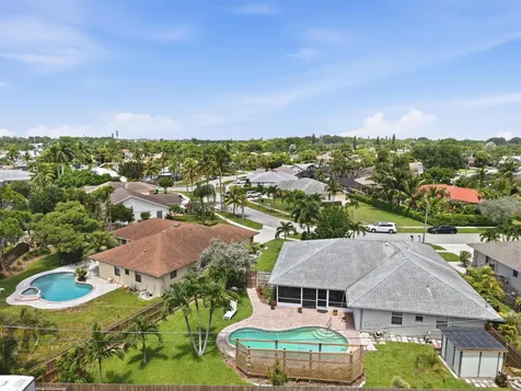 1081 Palama Way Lantana FL 33462