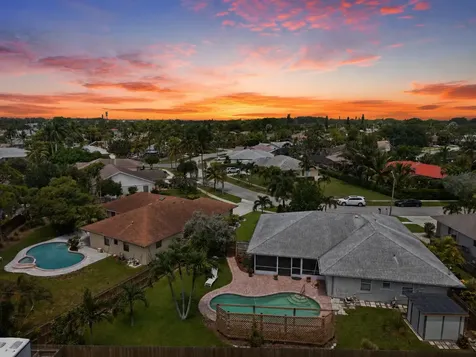 1081 Palama Way Lantana FL 33462