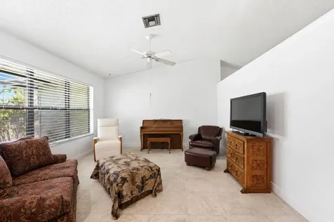 1081 Palama Way Lantana FL 33462