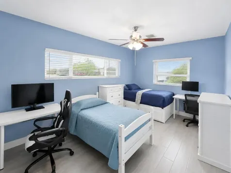 7120 SW 13th Street Pembroke Pines FL 33023
