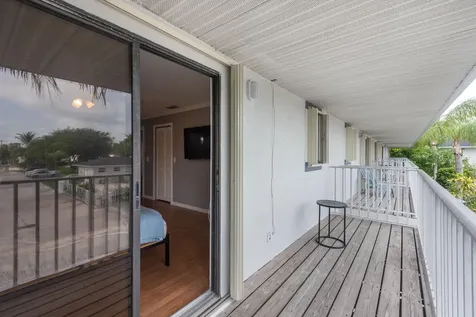 324 W Pine Street Lantana FL 33462