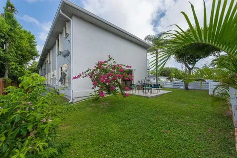 324 W Pine Street Lantana FL 33462
