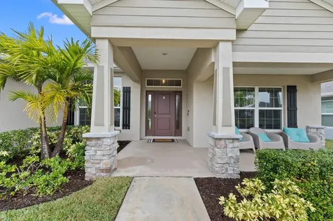 8324 Amalfi Circle Fort Pierce FL 34951
