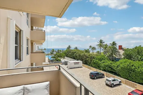 2000 S Ocean Boulevard Lauderdale By The Sea FL 33062
