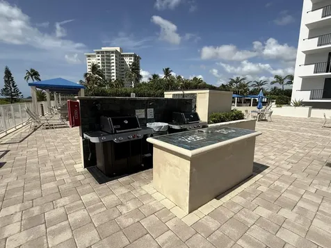2000 S Ocean Boulevard Lauderdale By The Sea FL 33062