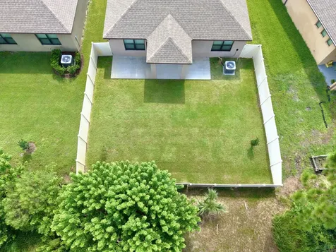 927 Remington Green Drive SE Palm Bay FL 32909