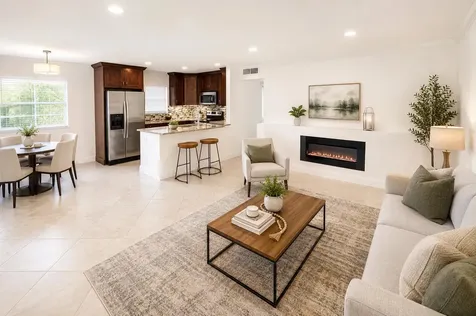 468 Saxony J Delray Beach FL 33446