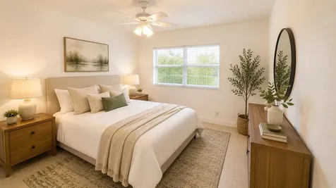 468 Saxony J Delray Beach FL 33446