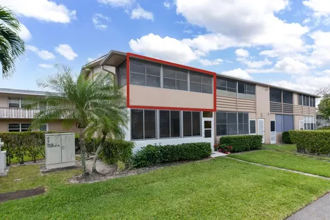 322 Windsor N West Palm Beach FL 33417