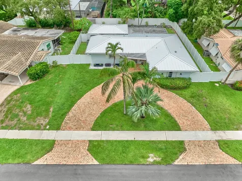 683 SW 2nd Street Boca Raton FL 33486