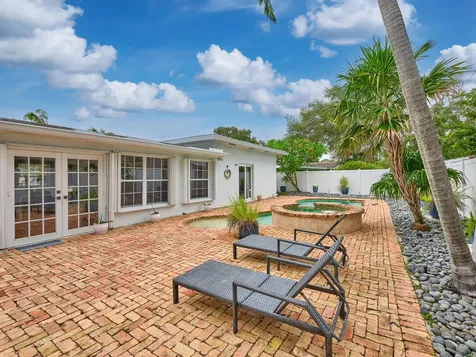683 SW 2nd Street Boca Raton FL 33486