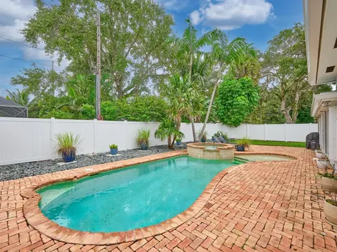 683 SW 2nd Street Boca Raton FL 33486
