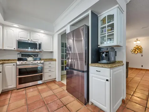 683 SW 2nd Street Boca Raton FL 33486