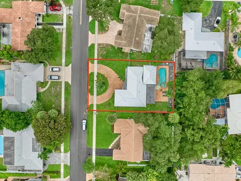 683 SW 2nd Street Boca Raton FL 33486