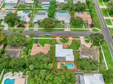 683 SW 2nd Street Boca Raton FL 33486