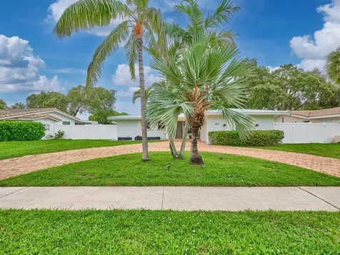 683 SW 2nd Street Boca Raton FL 33486