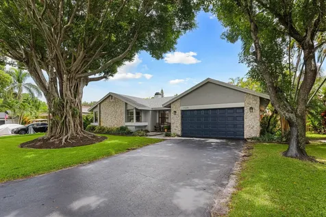 11220 NW 45th Street Coral Springs FL 33065