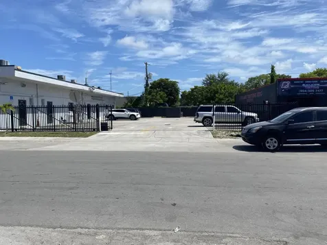 1000 S 56th Avenue Hollywood FL