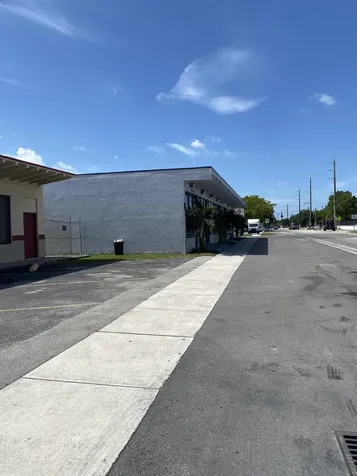 1000 S 56th Avenue Hollywood FL