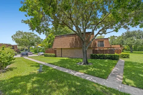 3024 30th Lane Greenacres FL 33463