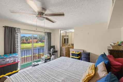 3024 30th Lane Greenacres FL 33463