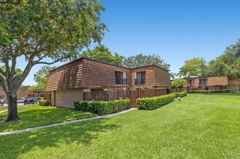 3024 30th Lane Greenacres FL 33463